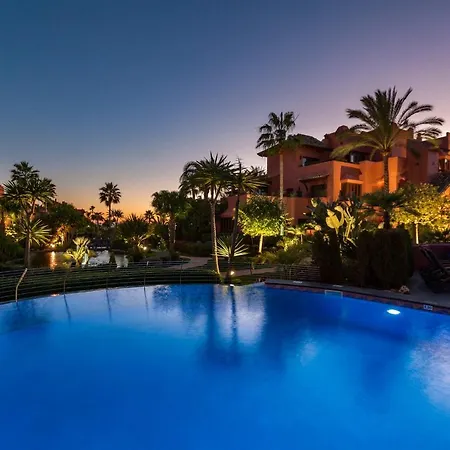 Oleholidays Torre Bermeja Frente Al Mar Y Jacuzzi Appartement Estepona