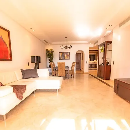 Oleholidays Torre Bermeja Frente Al Mar Y Jacuzzi Apartment Estepona