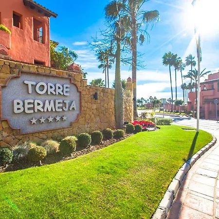 Apartment Oleholidays Torre Bermeja Frente Al Mar Y Jacuzzi Estepona